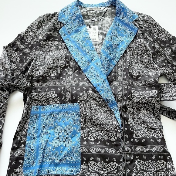 New Zara Black and Blue Paisley Print Retro Collared Wrap Top US S - Picture 7 of 9